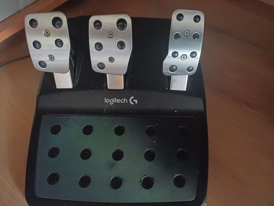 Игровой руль Logitech g29 + педали (ps ps4 ps5)