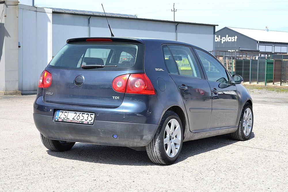 VW - Golg V  1.9 cm TDI Diesel , 2006 rok , klima , okazja !
