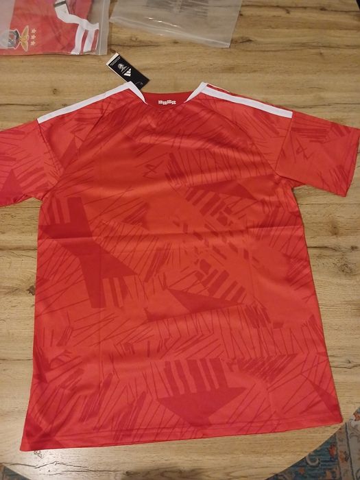 Camisola 26/27 adeptos