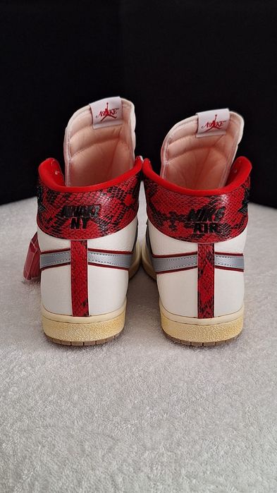 Кросівки Jordan Air Ship PE SP FN8675 100, US10 EUR44 28CM
