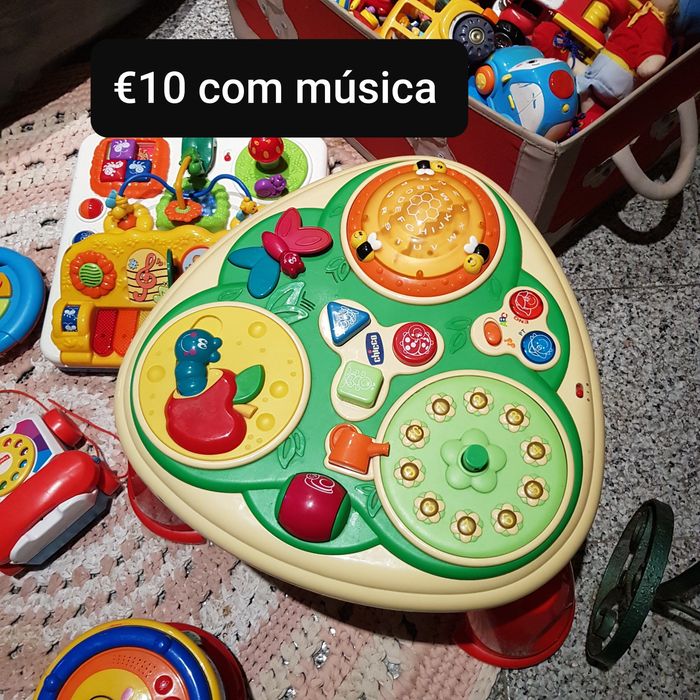 Brinquedos interactivos