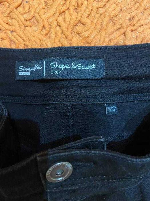Качественные черные бриджи капри  simply be р.16 или наш р.48-50, сост. отличн