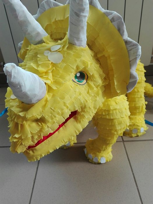Dinozaur piniata t-rex urodziny prezent