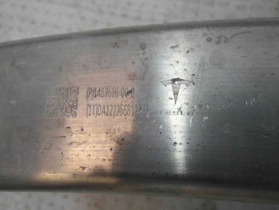 tesla model y idealna kompletna tylna belka p1487616-00-b nr72