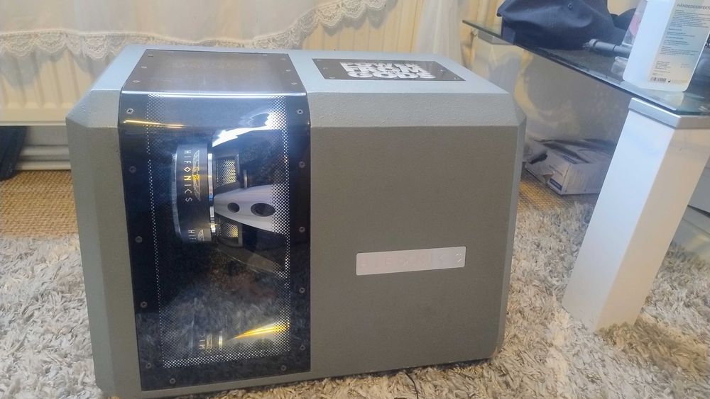 Продам сабвуфер эксклюзив HIFONICS