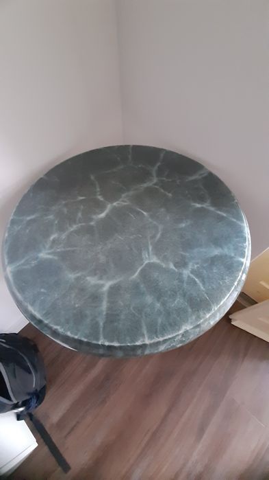 Mesa de pedra pé de galo