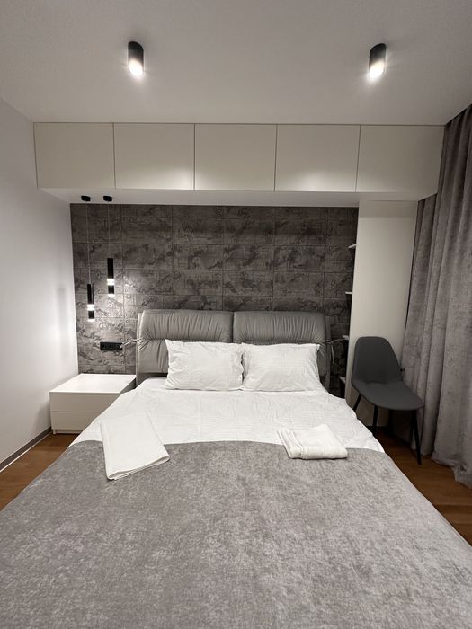 Від власника, сучасна квартира в центрі подобово, авторський дизайн.