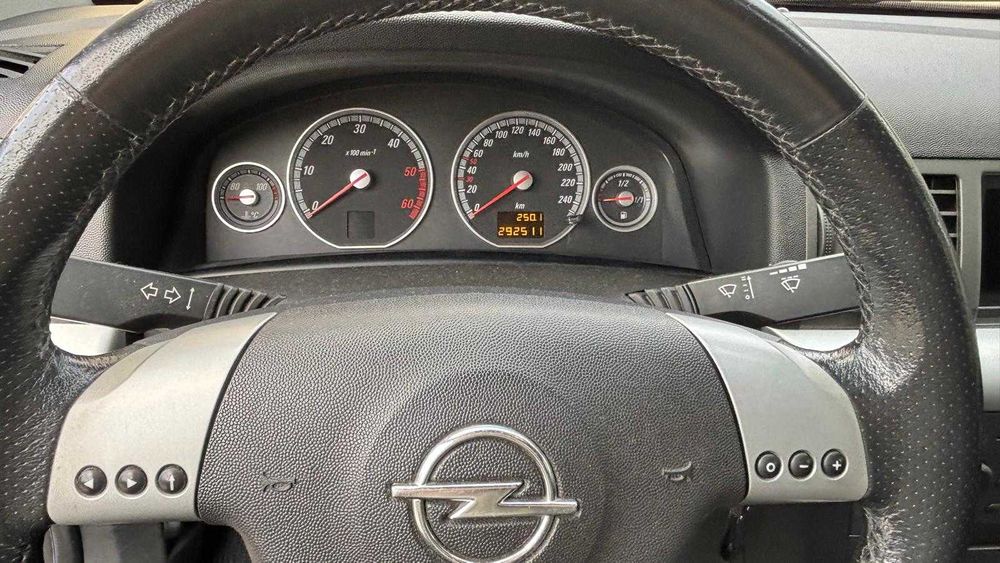 Opel Vectra 1.9 CDTI
