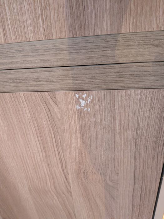 Estrutura 2 móveis IKEA BESTÅ 120 cm – Carvalho + portas bege brilhante