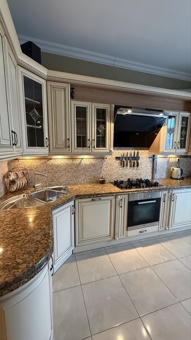 Оренда просторої 3-кімнатної квартири вул. Сахарова, 58а