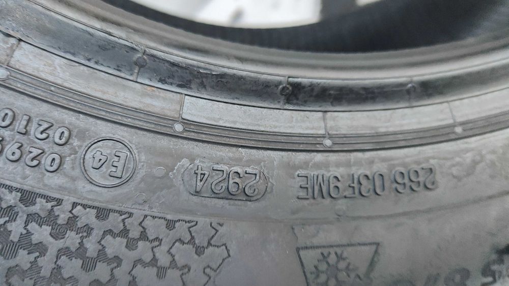 Opony Zimowe 205/55/16 Continental TS870  2024r 8,8mm Jak Nowe