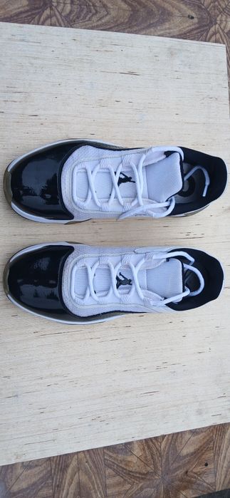 Продам кроссовки Nike Air Jordan
