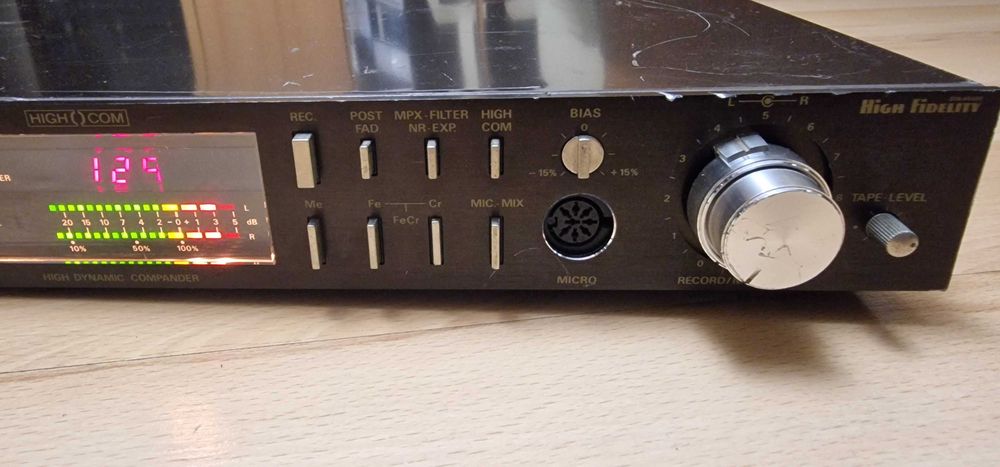Grundig SCF 6200 magnetofon kasetowy szuflada