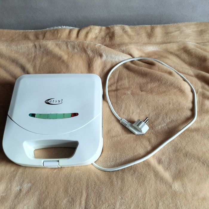 Opiekacz do kanapek - sprawny.