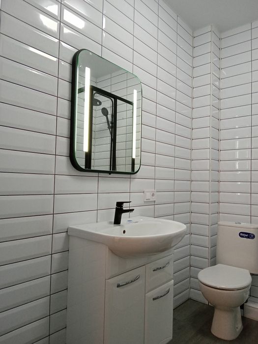 Київ, вул. Метрологiчна 107 г, ЖК Кришталеві джерела.  Є Газ