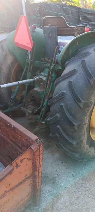 Trator John deere 1030