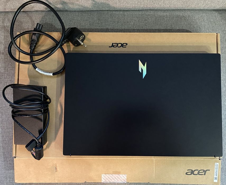 Laptop Acer Nitro V15/ Ryzen 5 7535HS / Nvidia RTX 3050 6GB / RAM 32GB