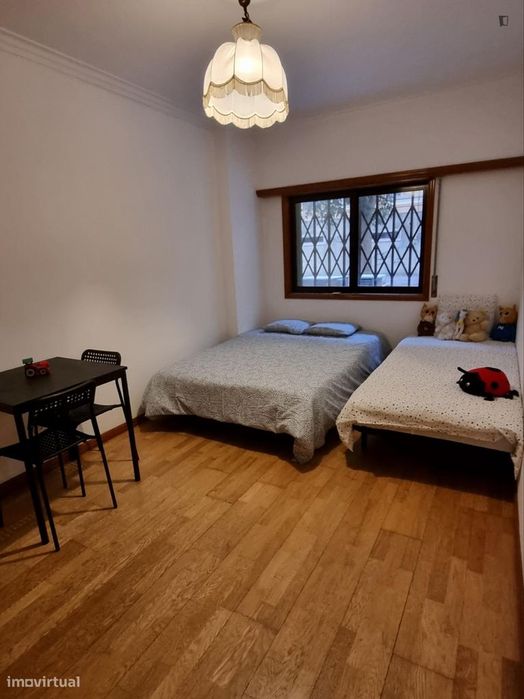 Quarto - localizado em Lisbon