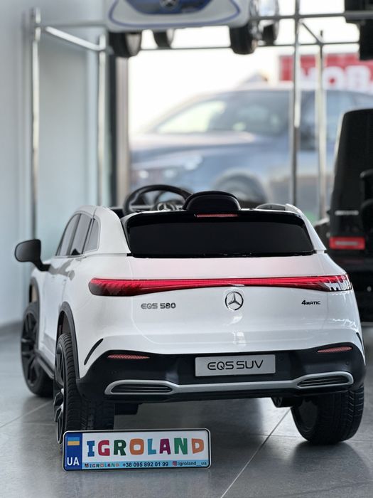 Дитячий електромобіль Mercedes Benz EQS — універсальна модель 12V з хорошими характеристиками та комфортом для щоденного катання.Авто на акумуляторі.