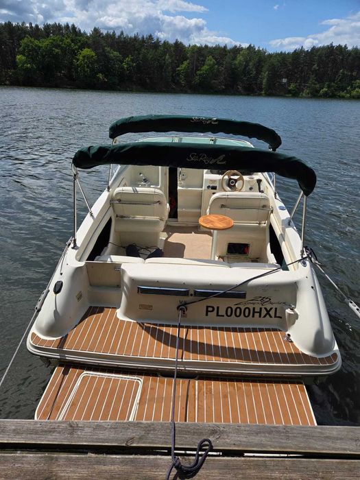 Motorówka sea ray 215