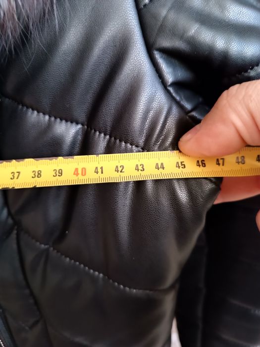Продам дубльонку з еко шкіри та натурального хутра чорнобурки