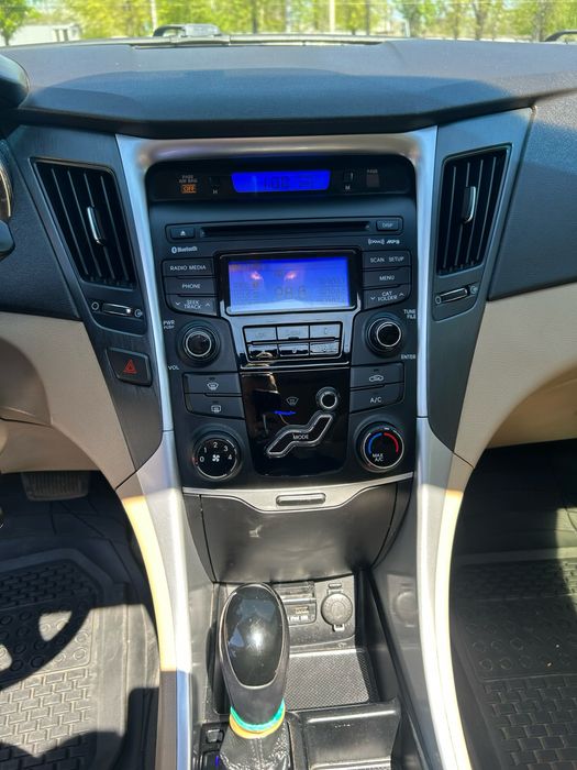 Hyundai Sonata 2012