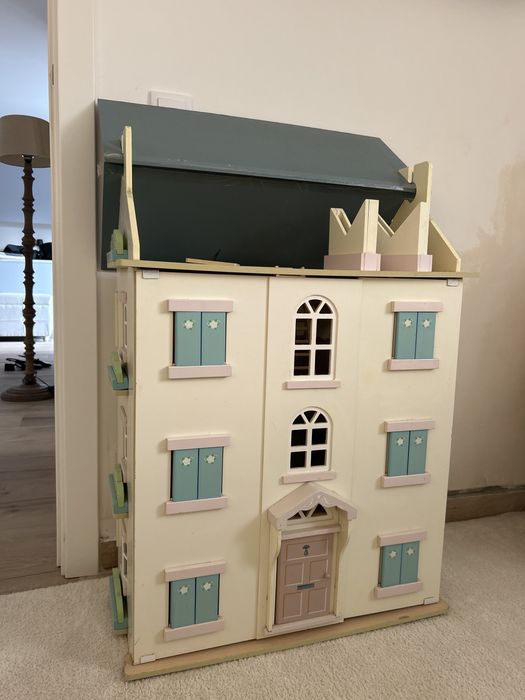 Casinha de bonecas Cherry Tree Hall