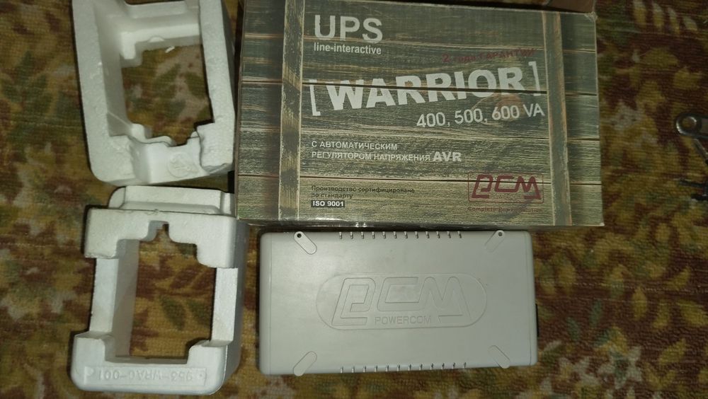 Безперебійник инвектор преобразователь інвертор безперебойник