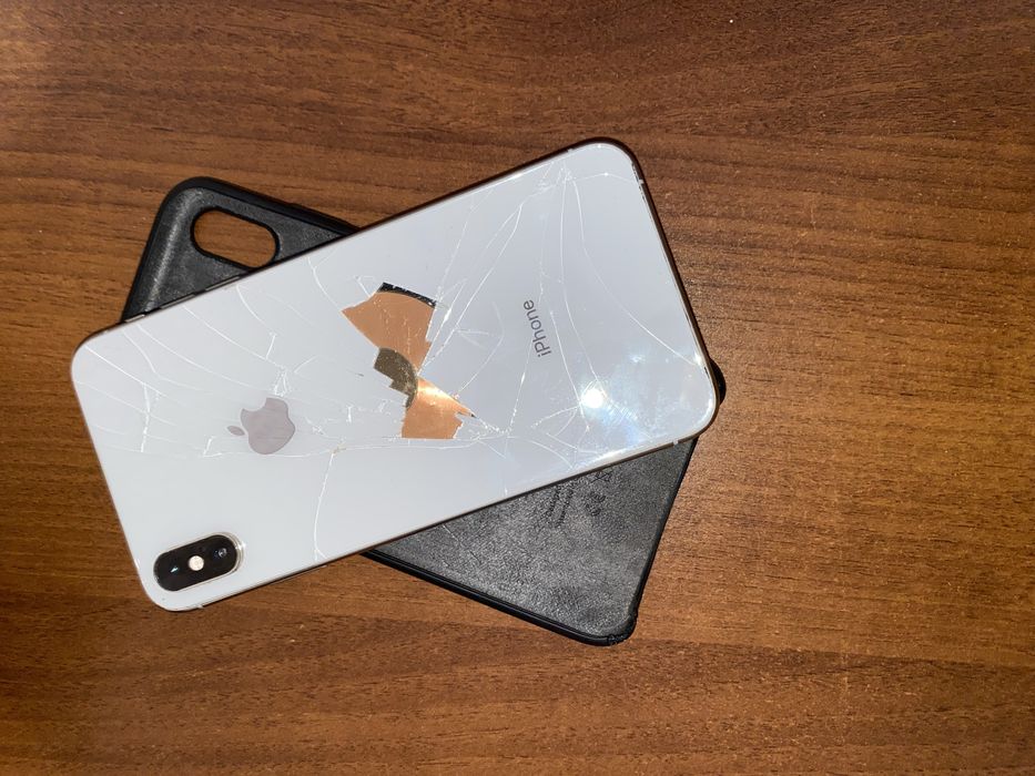 Продам айфон хс макс 64 gb