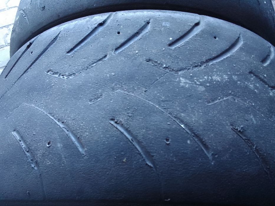 Cena za 2 Opony torowe 245/40r18 DUNLOP