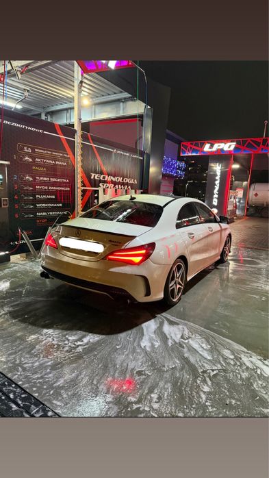 Mercedes CLA 250 4 MATIC    2.0    254 KM