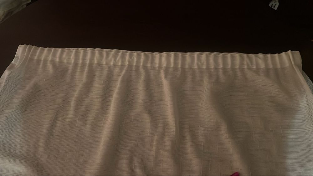 Cortinado branco ; cumprimento 2x54-largura 2x12