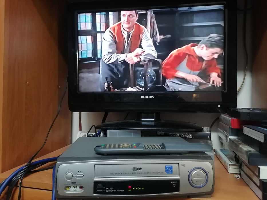 Magnetowid VHS LG LV2765 HI-FI stereo pilot