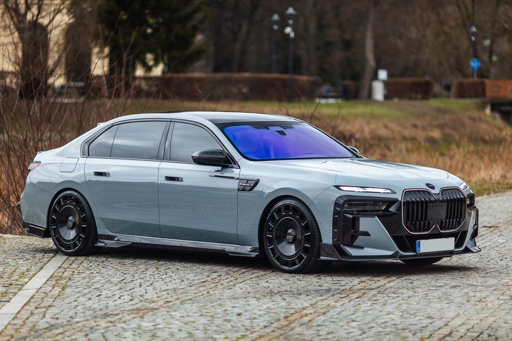 BMW Seria 7 740xd Individual Mansory TV