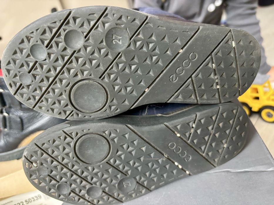 Ecco buciki zimowe r27.