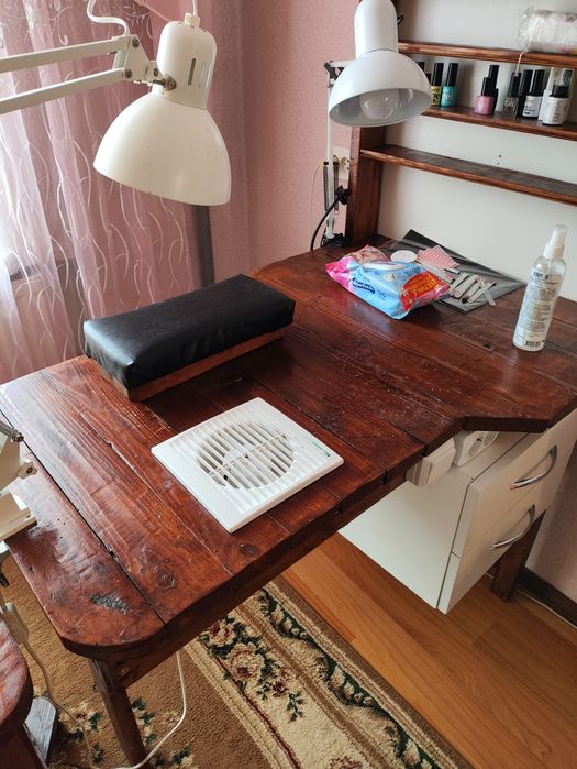 Продам столик манікюрний саморобний