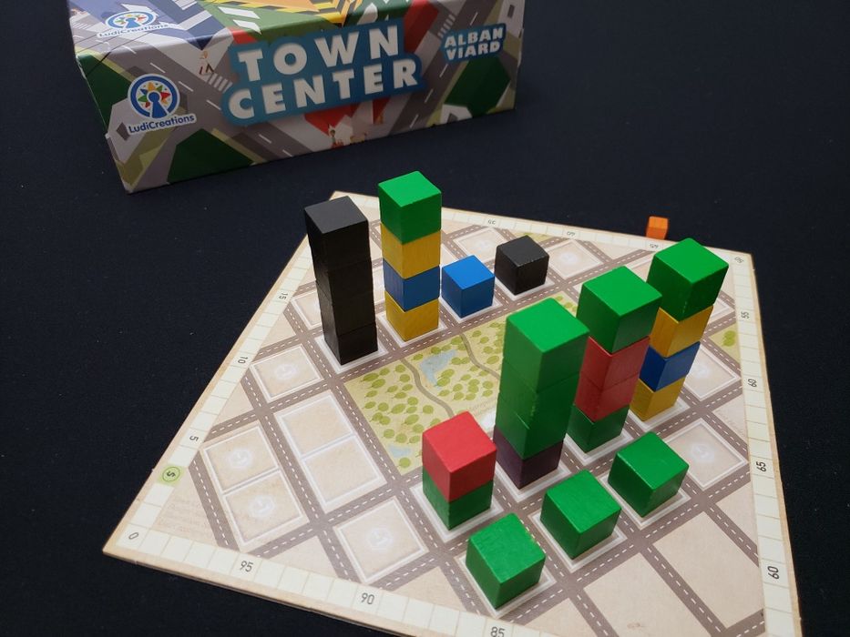 Gra planszowa Town Center z 2 dodatkami