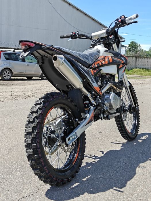 Мотоцикл Kovi JNC 300 SR