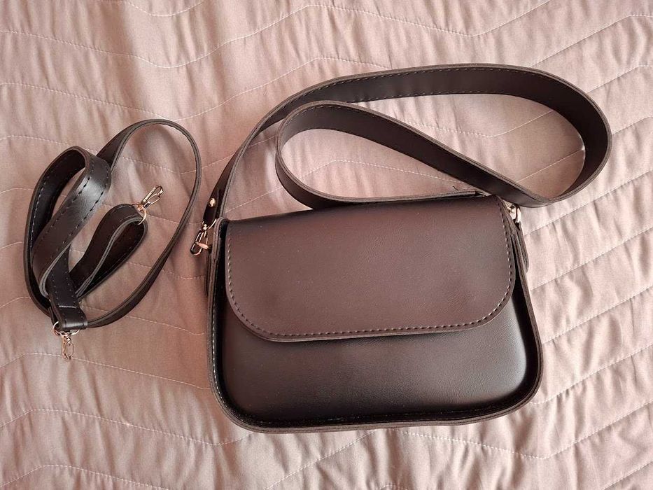 Жіноча сумка з двома ремінцями
