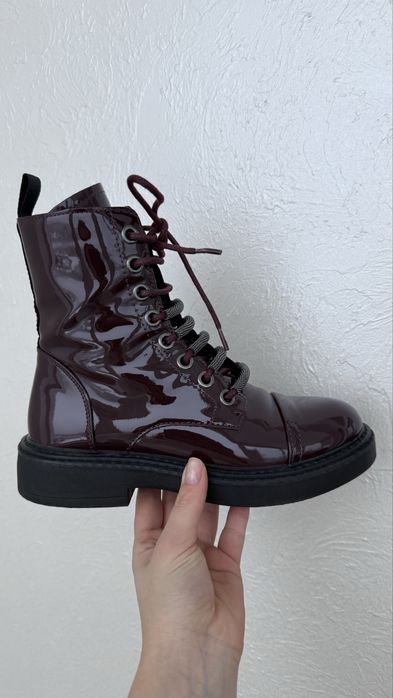 Шкіряні лаковані боти черевики жіночі dkny 37 розмір