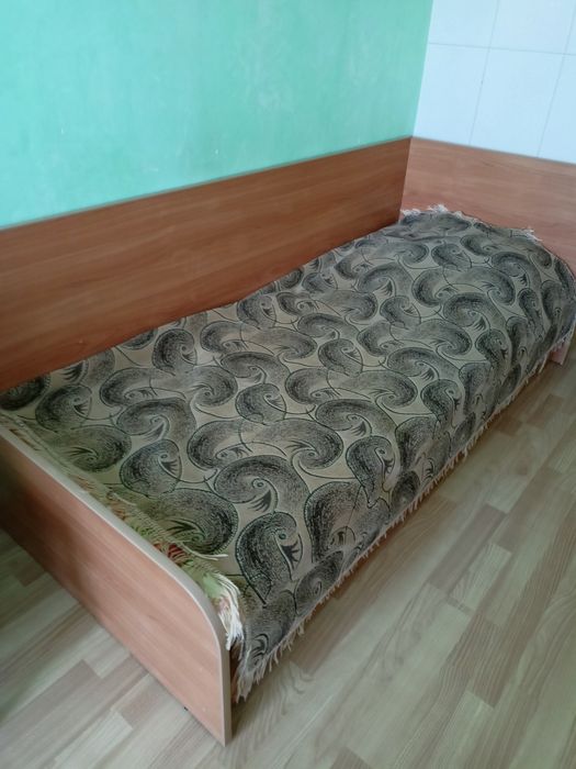 Продається ліжко , без матрацу
