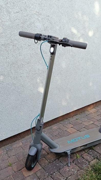 Hulajnoga elektryczna MOTUS Scooty 10