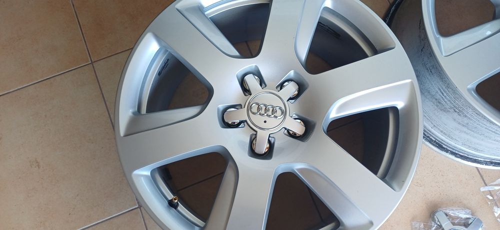 Alufelgi 17"orginalne Audi.