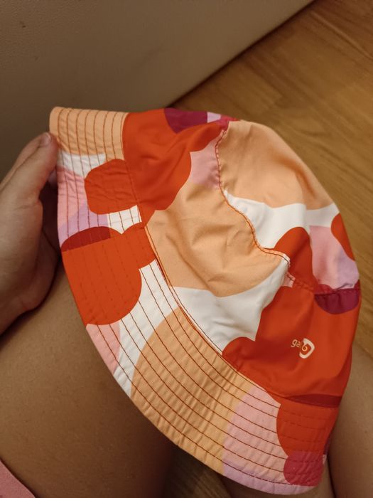 Chapéu bucket hat reversíveis multicolor