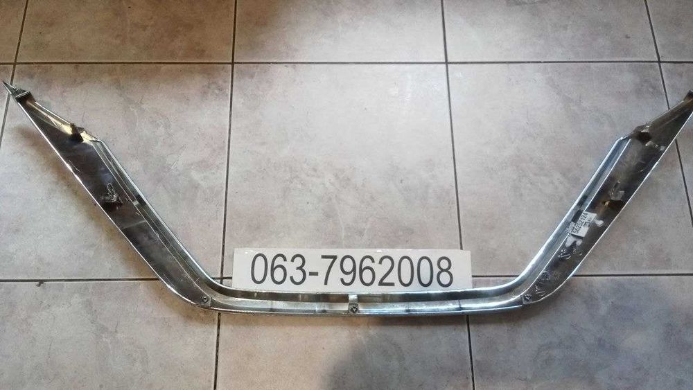 хром накладка чайка бампер передний 6202A1900 nissan leaf 18-22