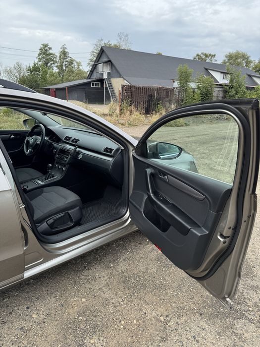 Volkswagen Passat B7 2013 року