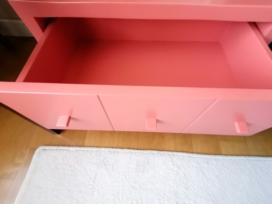 Conjunto de 2 mesinhas cabeceira lacadas 30%brilho.