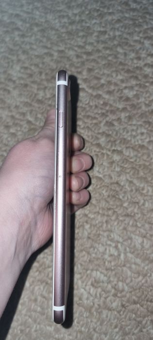 Iphone  7  plus 128gb не робочий на запчастини