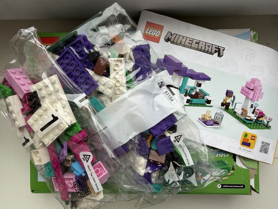 Конструктор Lego Minecraft