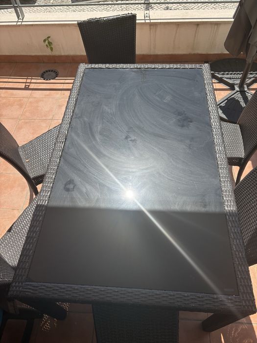 Mesa de Jardim c/ 6 cadeiras 150x90x75